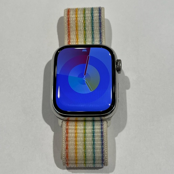 Apple Watch Series 7 GPS + Cellular. 41mm. Silver Stainless Steel Case. - Picture 9 of 12